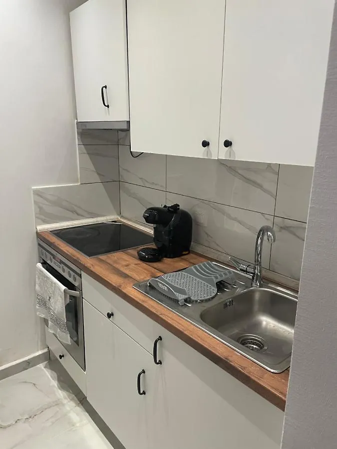Almond Apartment Θεσσαλονίκη 0*,