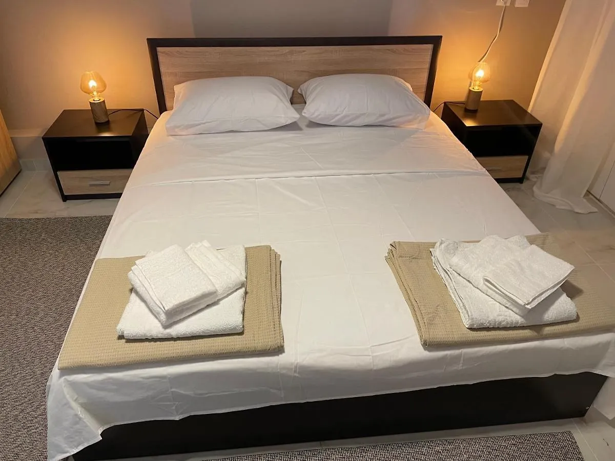 Almond Apartment Thessaloniki Greece